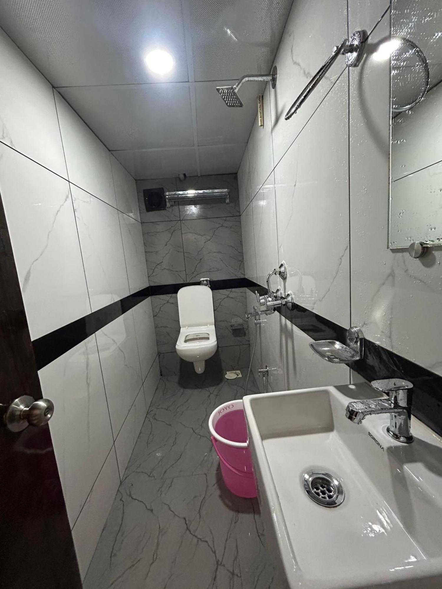 Hotel Rinza Residency مومباي المظهر الخارجي الصورة