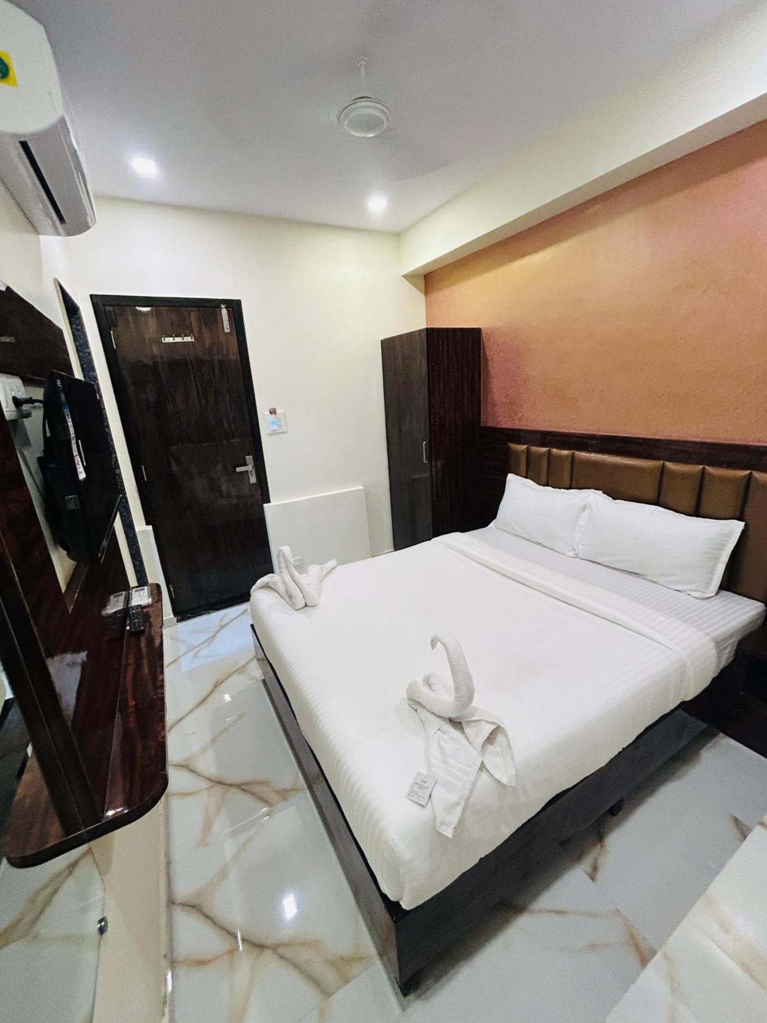 Hotel Rinza Residency مومباي المظهر الخارجي الصورة